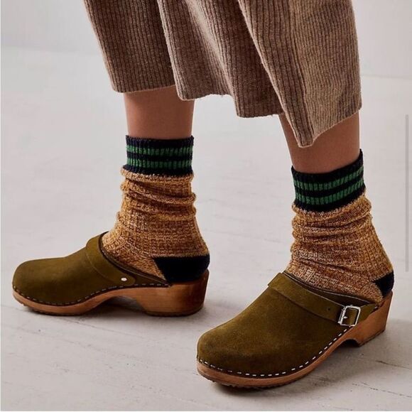 MIA Alma Swedish Clogs - Picture 1 of 4